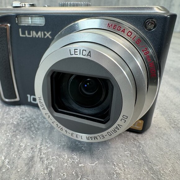 Panasonic Lumix DMC-TZ4 8.1MP Compact Digital Camera  10× Optical Zoom Tested - Picture 8 of 11